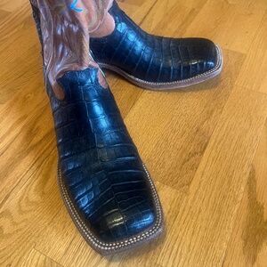 Triple X size 10D men’s black boots -worn once